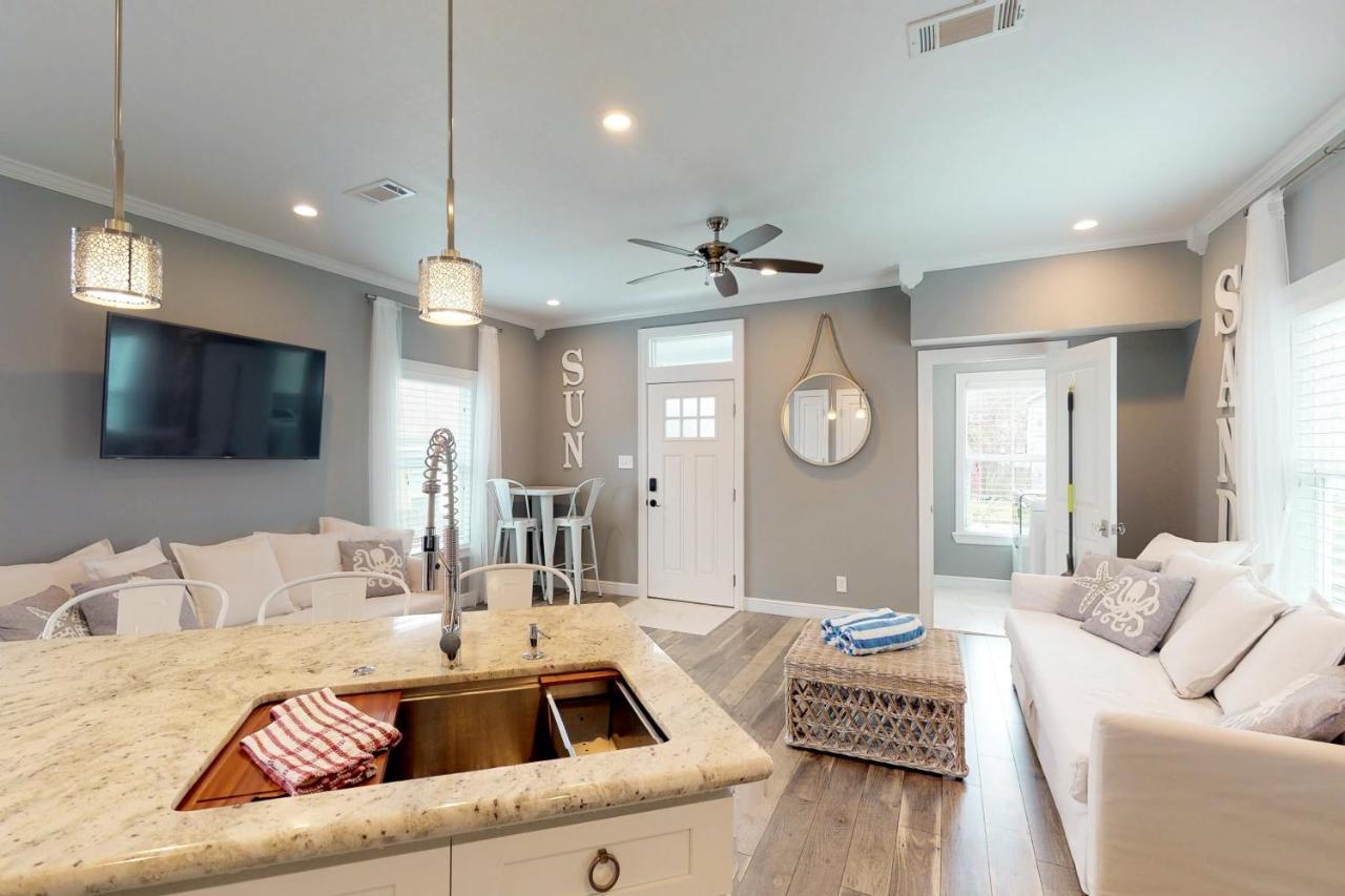 The Breezy Bungalow Galveston Exterior foto